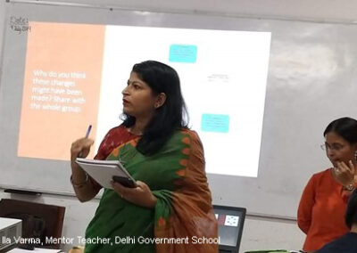 female teacher mentors teacher trainees at the Delhi Government School, India